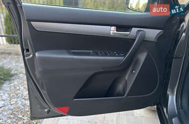Позашляховик / Кросовер Kia Sorento 2013 в  фото 43 Позашляховик / Кросовер Kia Sorento 2013 в