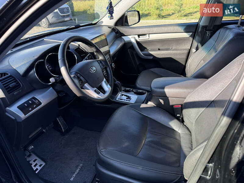 Позашляховик / Кросовер Kia Sorento 2011 в Рівному