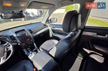 Внедорожник / Кроссовер Kia Sorento 2012 в 