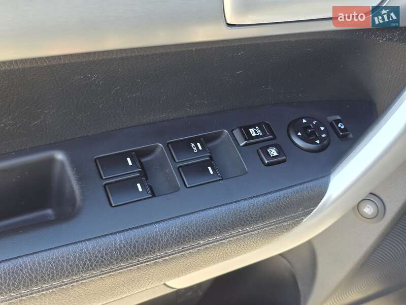 Позашляховик / Кросовер Kia Sorento 2012 в Івано-Франківську фото 83 Позашляховик / Кросовер Kia Sorento 2012 в Івано-Франківську