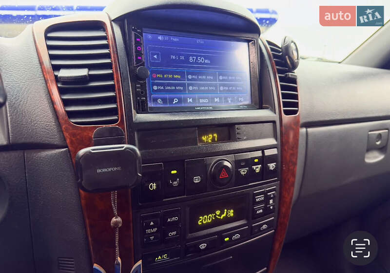Внедорожник / Кроссовер Kia Sorento 2003 в Соснице