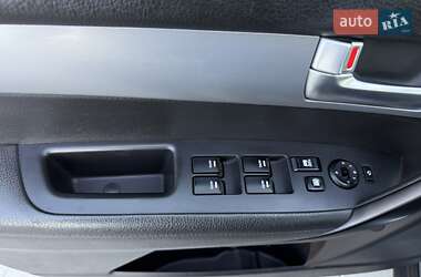 Внедорожник / Кроссовер Kia Sorento 2013 в 