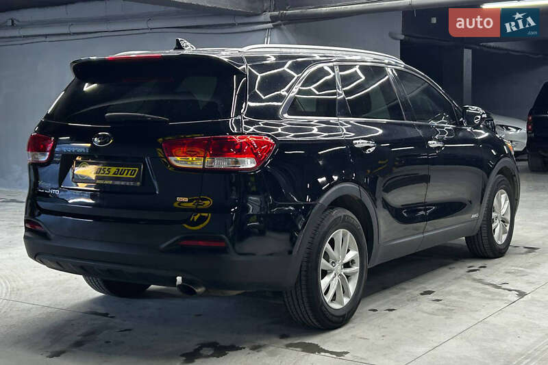 Внедорожник / Кроссовер Kia Sorento 2015 в Черновцах фото 6 Внедорожник / Кроссовер Kia Sorento 2015 в Черновцах