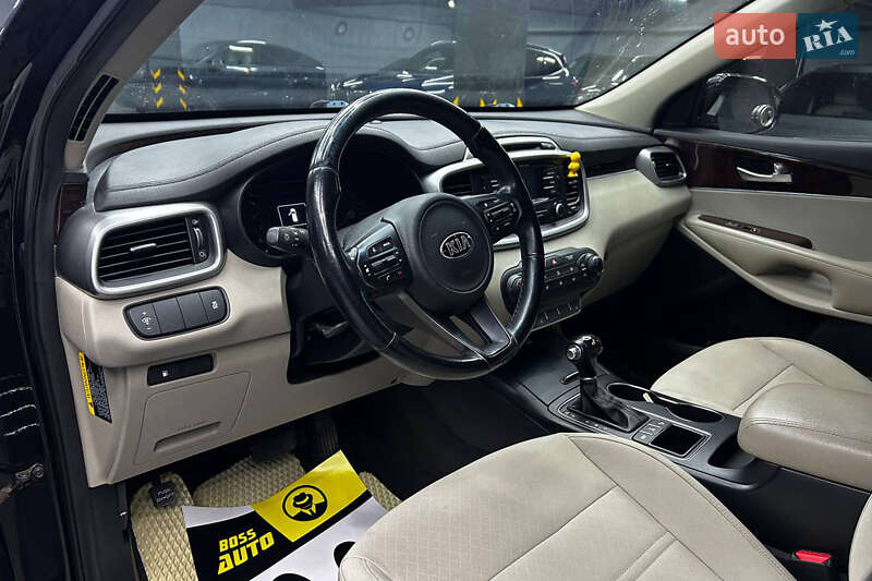 Внедорожник / Кроссовер Kia Sorento 2015 в Черновцах фото 11 Внедорожник / Кроссовер Kia Sorento 2015 в Черновцах