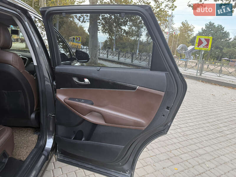 Позашляховик / Кросовер Kia Sorento 2015 в Одесі