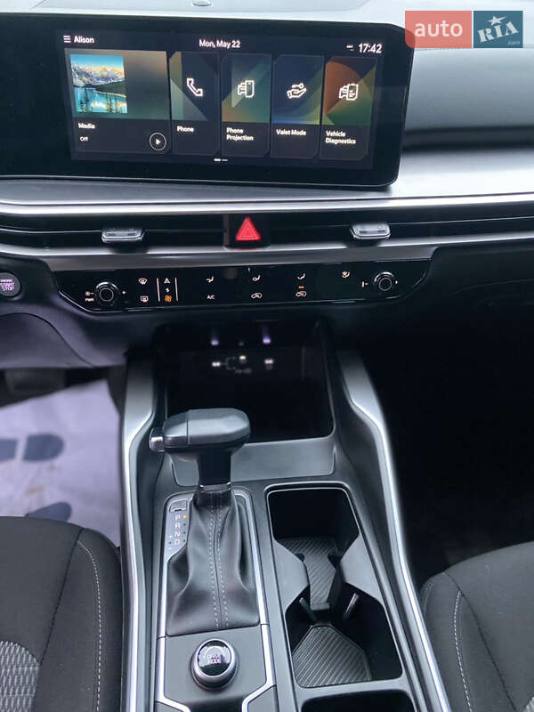 Внедорожник / Кроссовер Kia Sorento 2024 в Одессе