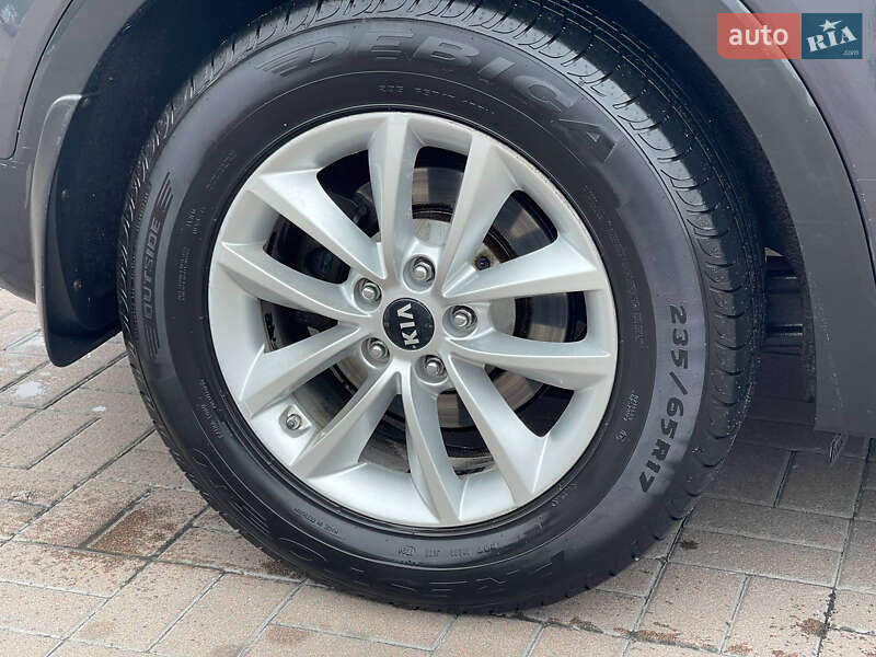 Позашляховик / Кросовер Kia Sorento 2017 в Києві фото 9 Позашляховик / Кросовер Kia Sorento 2017 в Києві