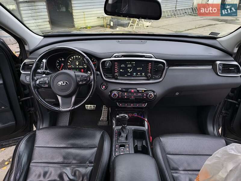 Позашляховик / Кросовер Kia Sorento 2017 в Києві