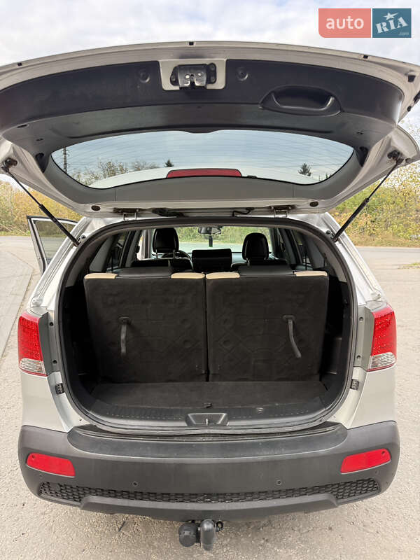 Позашляховик / Кросовер Kia Sorento 2010 в Кременці фото 41 Позашляховик / Кросовер Kia Sorento 2010 в Кременці