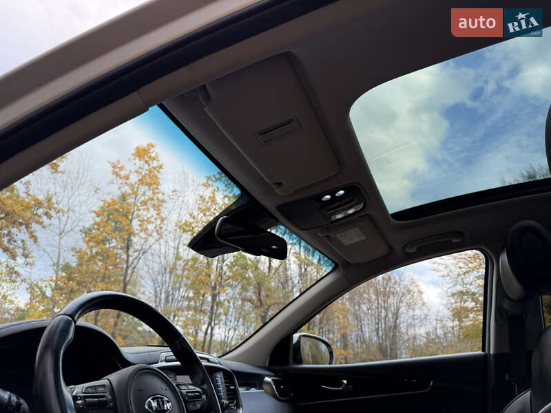 Позашляховик / Кросовер Kia Sorento 2016 в Стрию