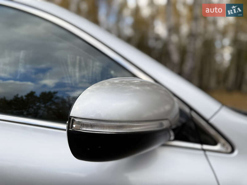 Позашляховик / Кросовер Kia Sorento 2016 в Стрию