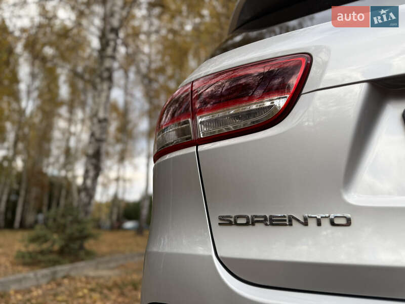 Позашляховик / Кросовер Kia Sorento 2016 в Стрию