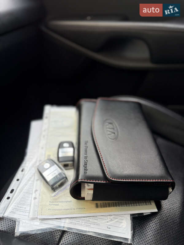 Позашляховик / Кросовер Kia Sorento 2016 в Стрию