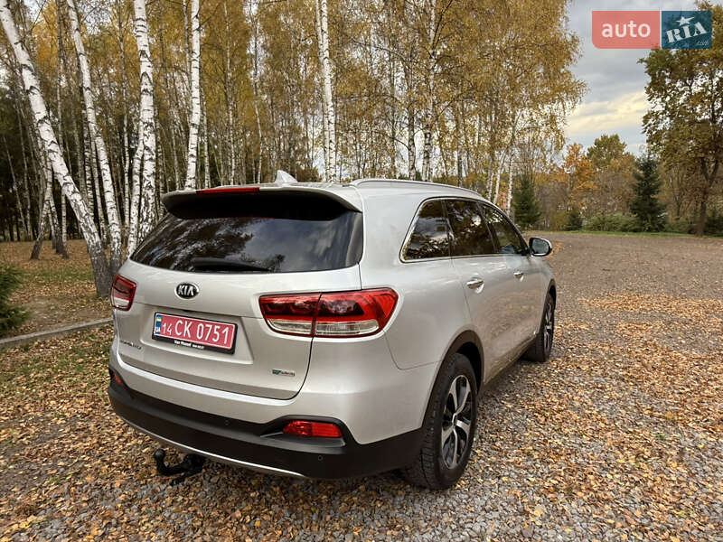 Позашляховик / Кросовер Kia Sorento 2016 в Стрию