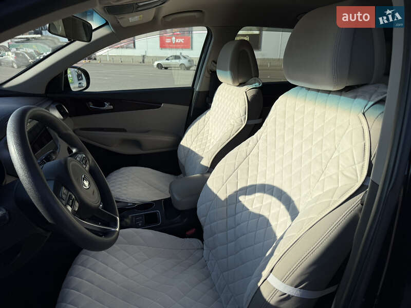 Позашляховик / Кросовер Kia Sorento 2015 в Одесі фото 7 Позашляховик / Кросовер Kia Sorento 2015 в Одесі