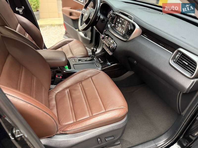 Внедорожник / Кроссовер Kia Sorento 2017 в Киеве