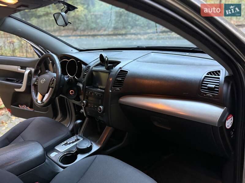 Позашляховик / Кросовер Kia Sorento 2011 в Львові фото 82 Позашляховик / Кросовер Kia Sorento 2011 в Львові