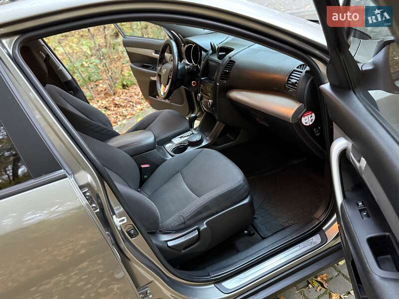 Позашляховик / Кросовер Kia Sorento 2011 в Львові фото 91 Позашляховик / Кросовер Kia Sorento 2011 в Львові