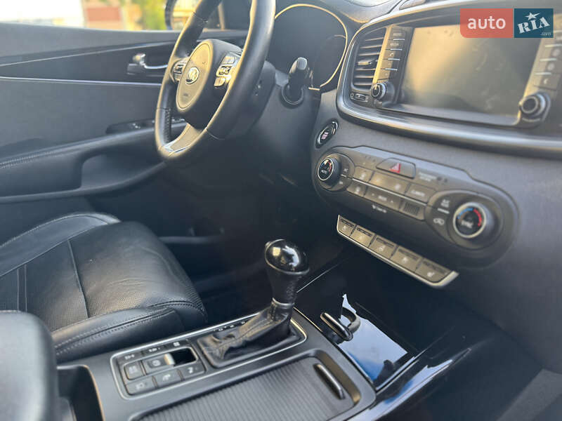Внедорожник / Кроссовер Kia Sorento 2015 в Ивано-Франковске