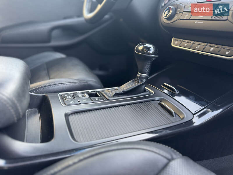 Внедорожник / Кроссовер Kia Sorento 2015 в Ивано-Франковске