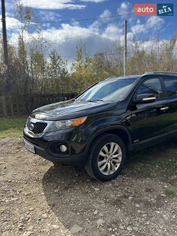 Позашляховик / Кросовер Kia Sorento 2010 в Старому Самборі