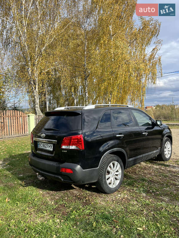 Позашляховик / Кросовер Kia Sorento 2010 в Старому Самборі