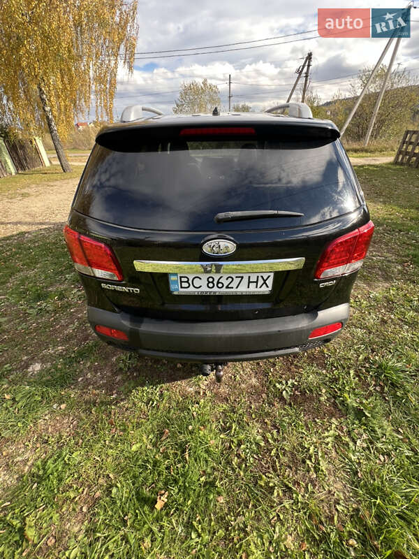 Позашляховик / Кросовер Kia Sorento 2010 в Старому Самборі