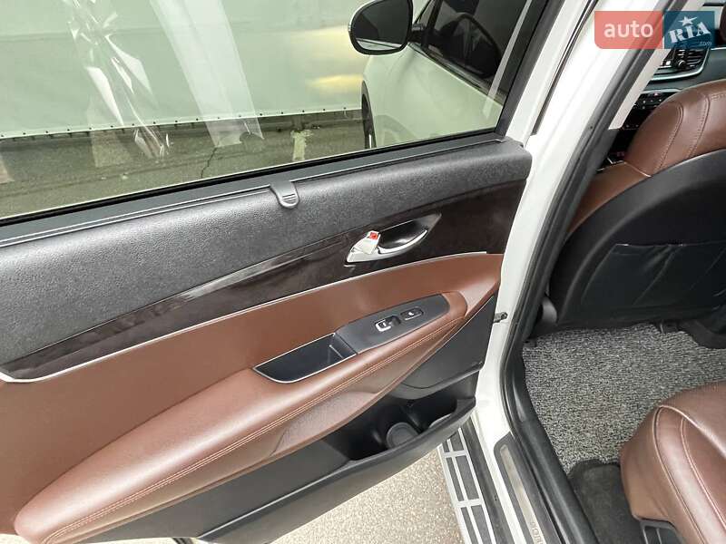 Внедорожник / Кроссовер Kia Sorento 2015 в Киеве фото 20 Внедорожник / Кроссовер Kia Sorento 2015 в Киеве