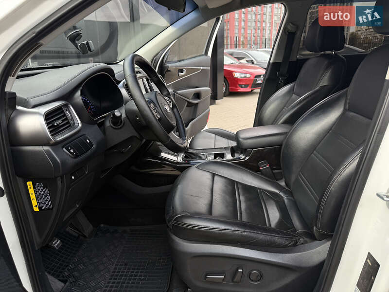Позашляховик / Кросовер Kia Sorento 2016 в Києві