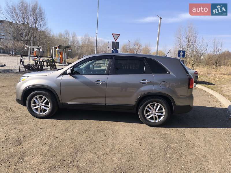 Внедорожник / Кроссовер Kia Sorento 2014 в Чернигове