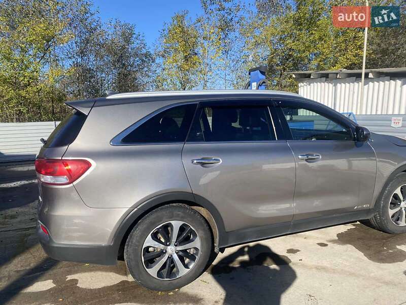 Позашляховик / Кросовер Kia Sorento 2017 в Бориславі
