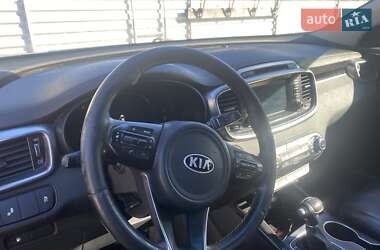 Внедорожник / Кроссовер Kia Sorento 2017 в 