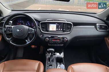 Внедорожник / Кроссовер Kia Sorento 2018 в 