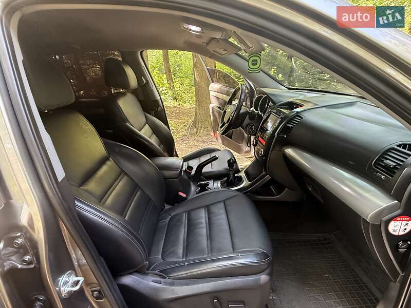 Внедорожник / Кроссовер Kia Sorento 2010 в Калуше фото 31 Внедорожник / Кроссовер Kia Sorento 2010 в Калуше