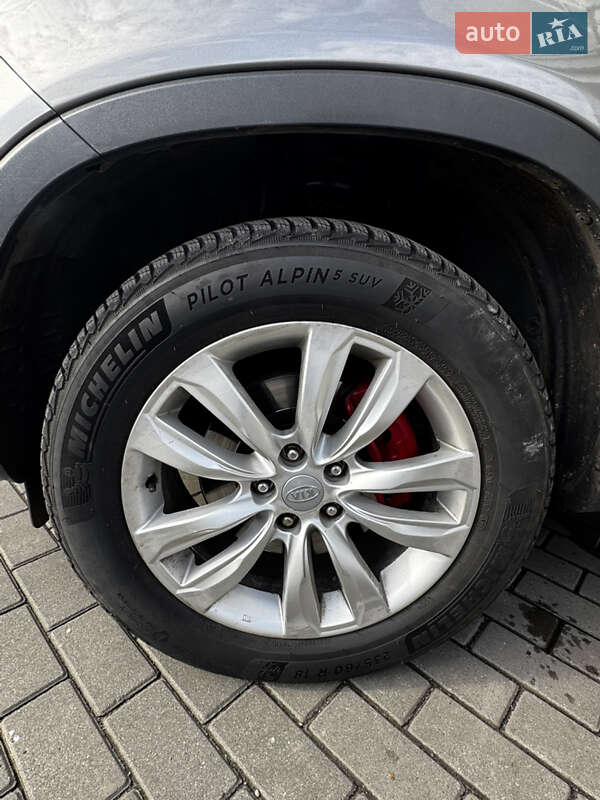 Внедорожник / Кроссовер Kia Sorento 2009 в Ровно