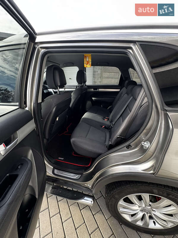 Внедорожник / Кроссовер Kia Sorento 2009 в Ровно