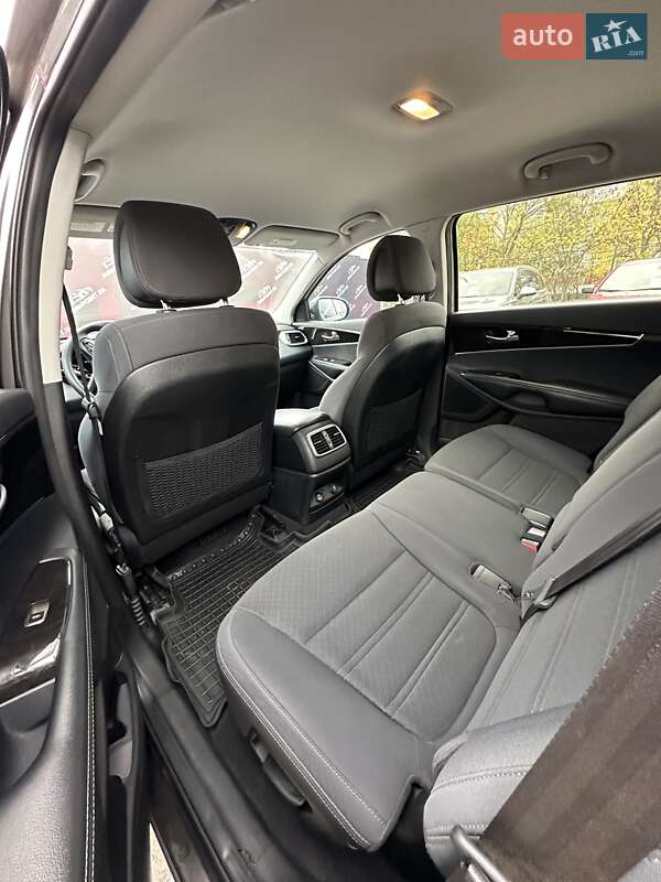 Внедорожник / Кроссовер Kia Sorento 2015 в Сумах