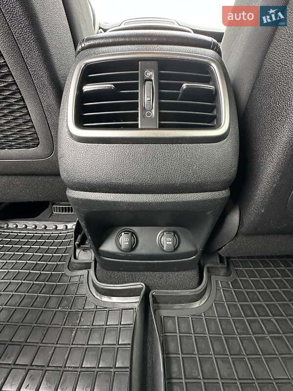 Внедорожник / Кроссовер Kia Sorento 2015 в Сумах