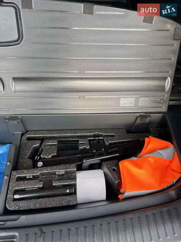 Внедорожник / Кроссовер Kia Sorento 2016 в Киеве фото 26 Внедорожник / Кроссовер Kia Sorento 2016 в Киеве