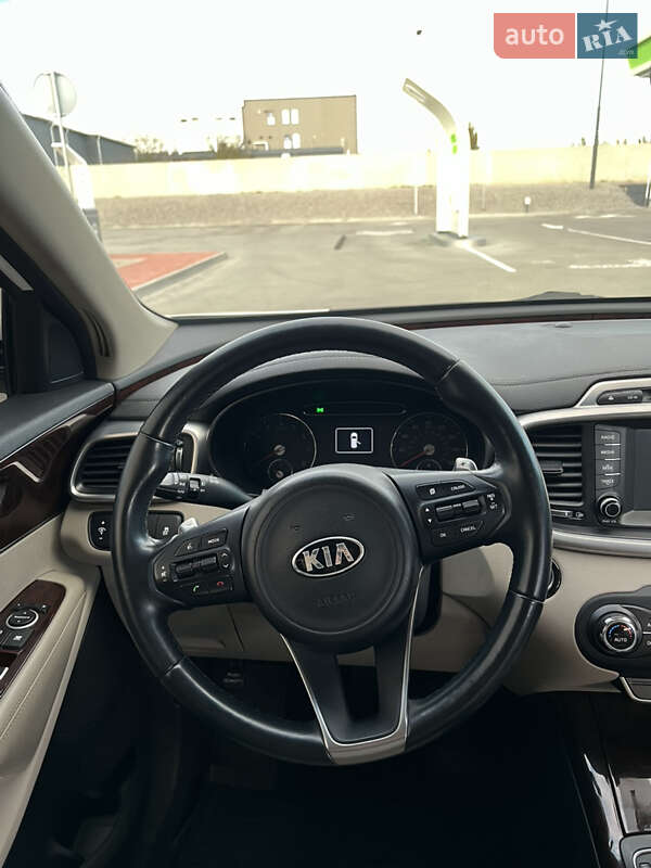 Внедорожник / Кроссовер Kia Sorento 2016 в Киеве фото 31 Внедорожник / Кроссовер Kia Sorento 2016 в Киеве