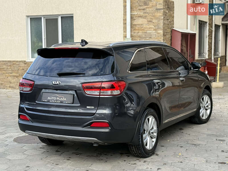 Внедорожник / Кроссовер Kia Sorento 2017 в Одессе