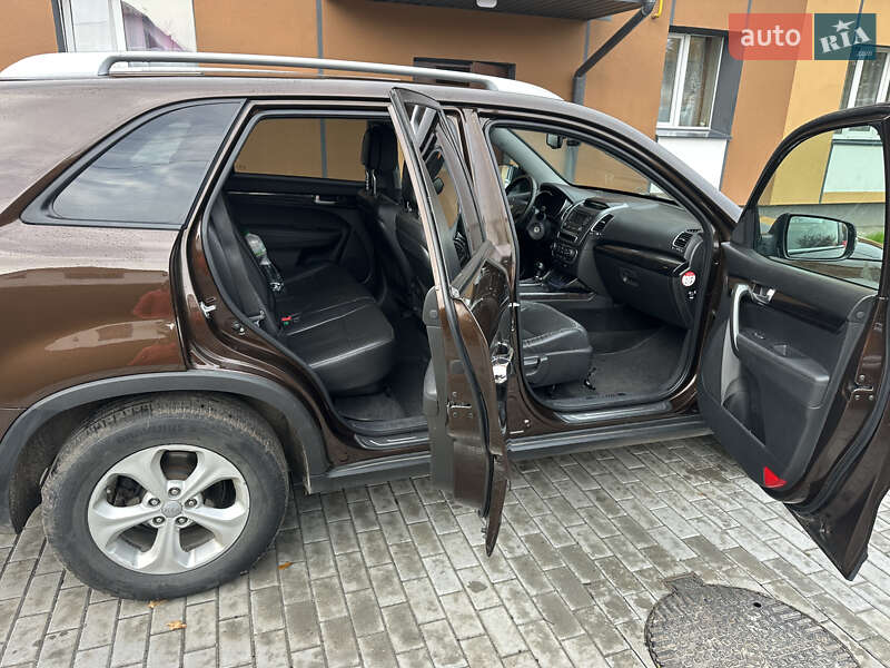 Внедорожник / Кроссовер Kia Sorento 2012 в Бородянке фото 9 Внедорожник / Кроссовер Kia Sorento 2012 в Бородянке