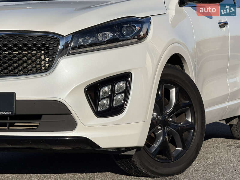 Внедорожник / Кроссовер Kia Sorento 2017 в Киеве