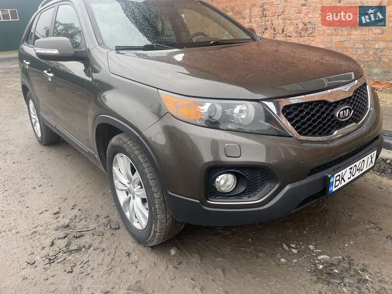Позашляховик / Кросовер Kia Sorento 2009 в Клевані