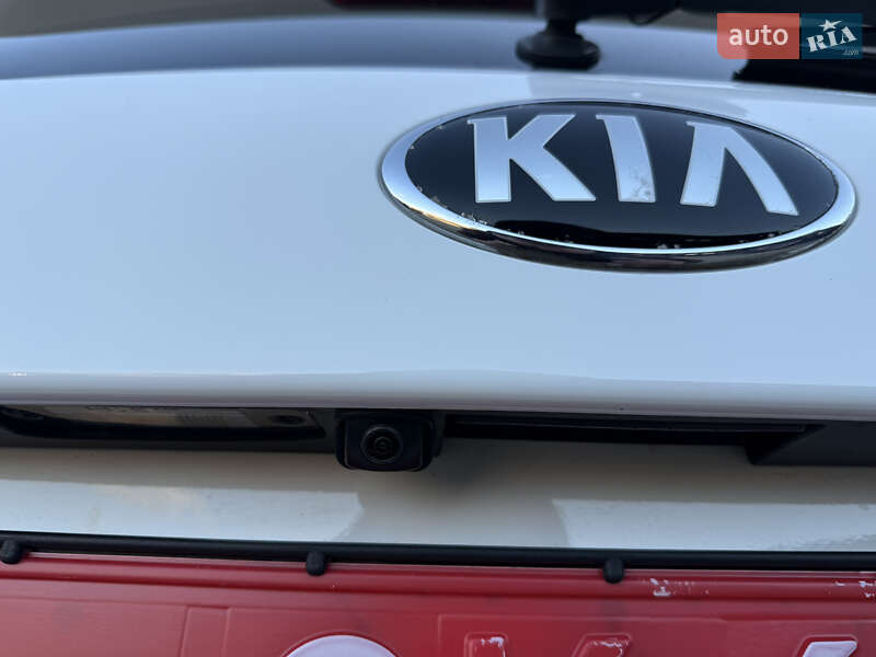 Внедорожник / Кроссовер Kia Sorento 2014 в Калуше