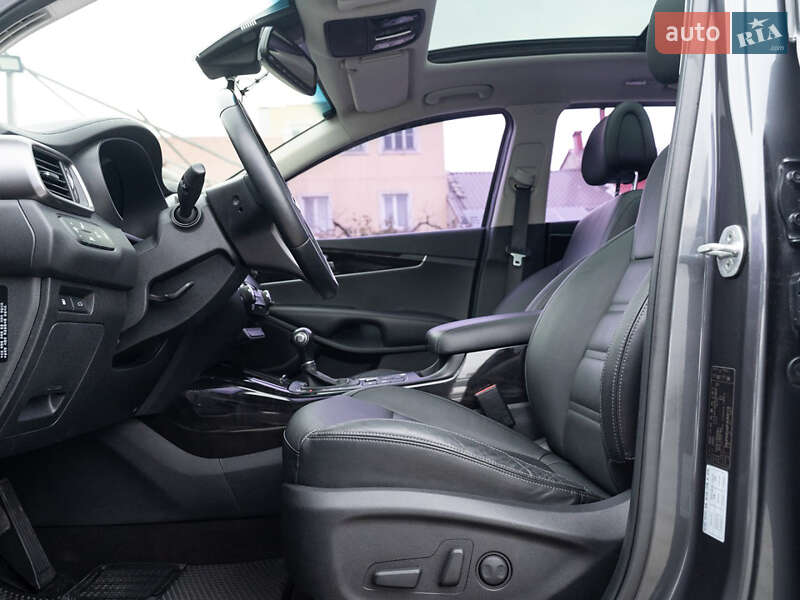 Внедорожник / Кроссовер Kia Sorento 2015 в Одессе фото 35 Внедорожник / Кроссовер Kia Sorento 2015 в Одессе