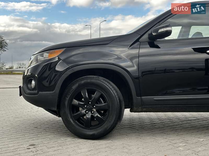 Внедорожник / Кроссовер Kia Sorento 2012 в Львове фото 4 Внедорожник / Кроссовер Kia Sorento 2012 в Львове