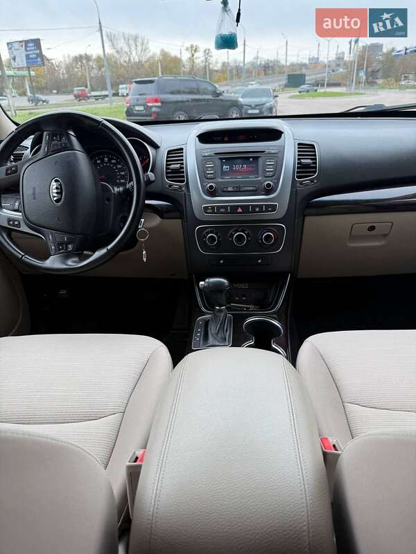 Внедорожник / Кроссовер Kia Sorento 2013 в Харькове фото 28 Внедорожник / Кроссовер Kia Sorento 2013 в Харькове
