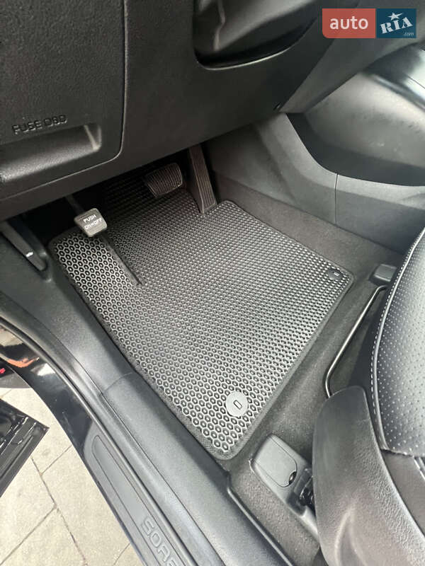 Позашляховик / Кросовер Kia Sorento 2016 в Трускавці фото 16 Позашляховик / Кросовер Kia Sorento 2016 в Трускавці