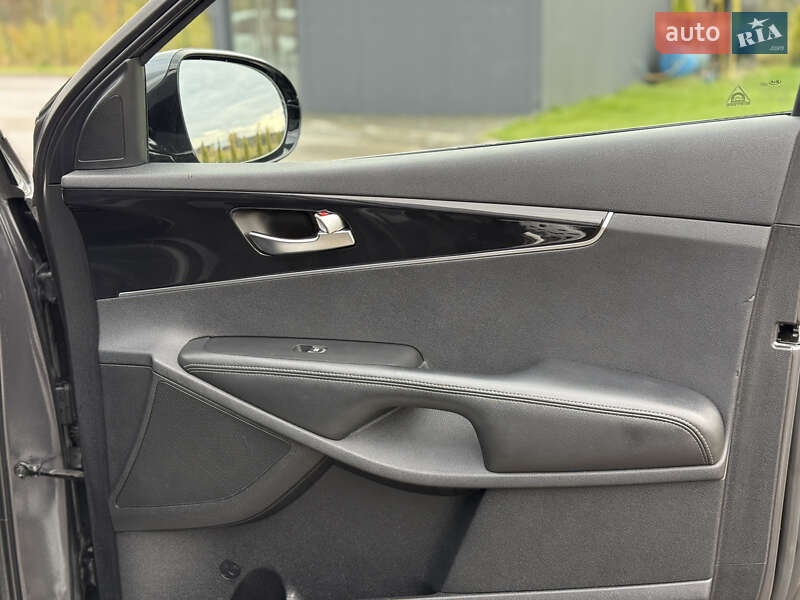 Внедорожник / Кроссовер Kia Sorento 2015 в Луцке фото 40 Внедорожник / Кроссовер Kia Sorento 2015 в Луцке